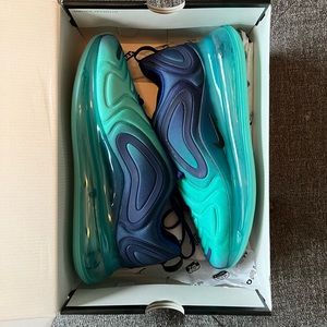 Nike Air Max 720- like new condition